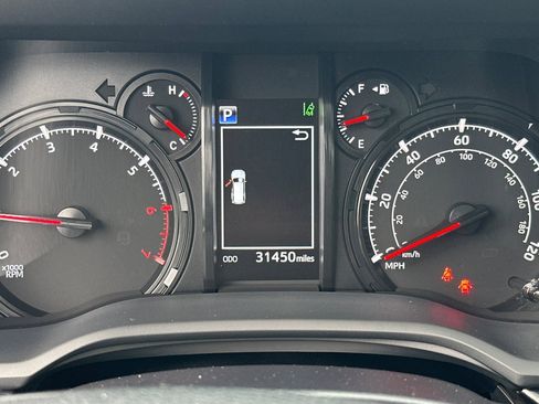 Used 2022 Toyota 4Runner SR5 Premium image 34