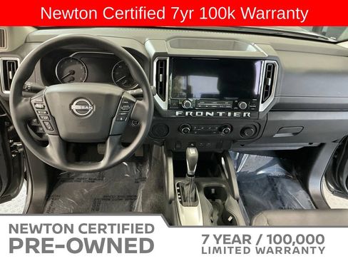 Used 2025 Nissan Frontier SV RWD image 10