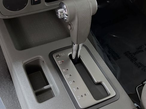 Used 2019 Nissan Frontier SV image 24