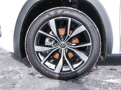 New 2026 Volkswagen Atlas Cross Sport SEL Premium R-Line image 22