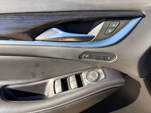 Used 2020 Buick Enclave Avenir w/ Avenir Technology Package image 20