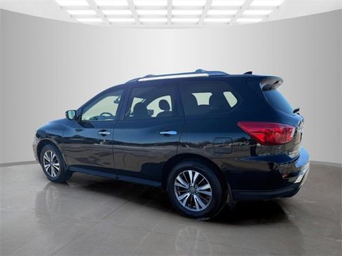 Used 2019 Nissan Pathfinder S image 5