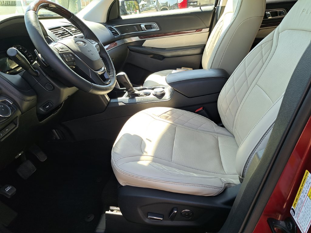 Used 2018 Ford Explorer Platinum AWD/4WD image 28