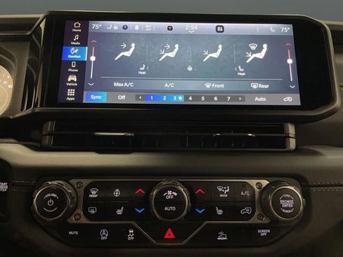 New 2025 Jeep Wrangler Sahara image 17