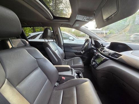 Used 2014 Honda Odyssey EX-L image 10