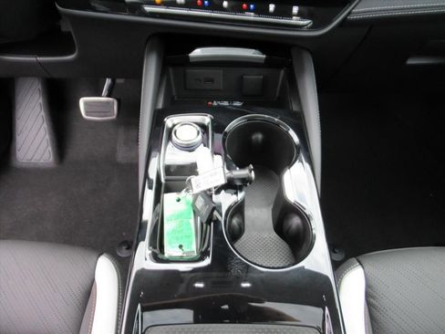 New 2026 Buick Envision Sport Touring image 22