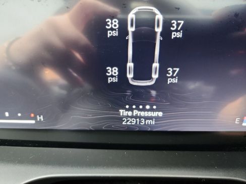 Used 2023 Jeep Grand Cherokee L Laredo image 11