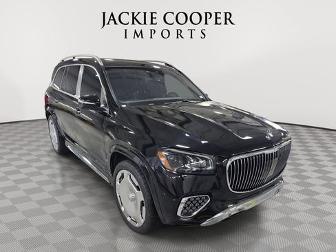Used 2024 Mercedes-Benz Maybach GLS 600 4MATIC image 3