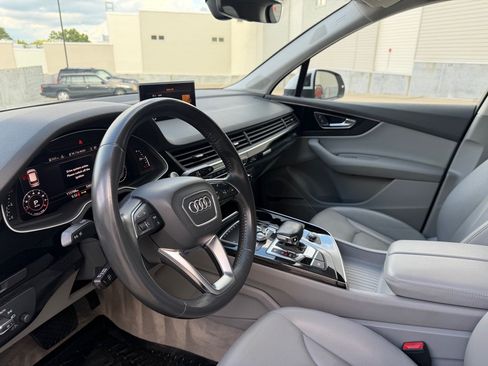 Used 2018 Audi Q7 3.0T Premium Plus w/ Premium Plus Package AWD/4WD image 11
