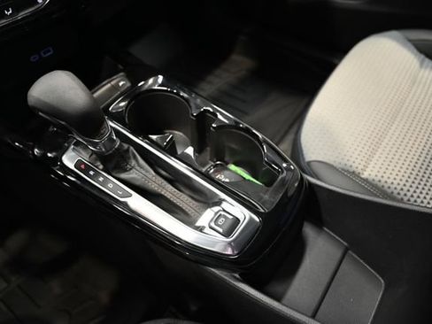 Used 2025 Chevrolet Trax LT w/ Driver Confidence Package image 17