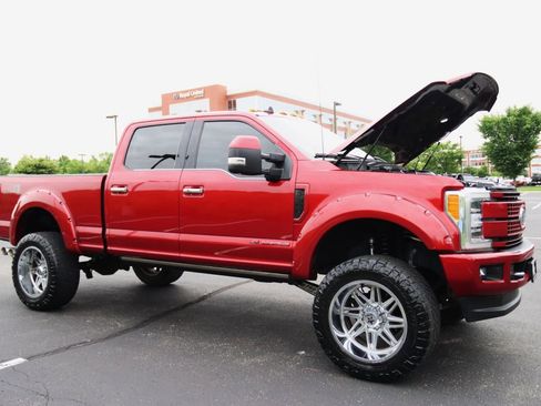Used 2019 Ford F350 Platinum w/ Platinum Ultimate Package AWD/4WD image 6
