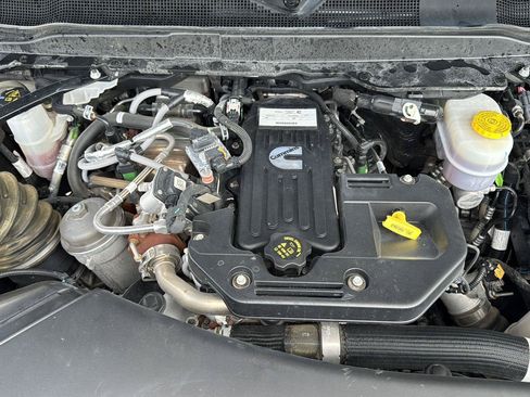 Used 2025 RAM 2500 Big Horn AWD/4WD image 22