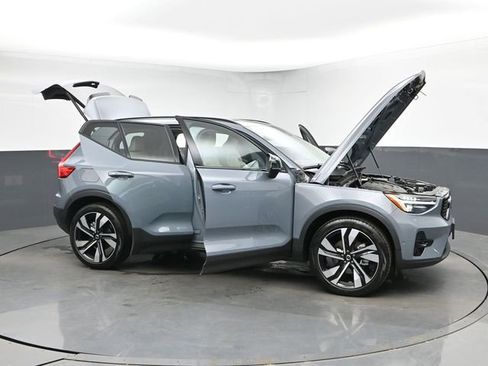 Used 2023 Volvo XC40 B5 Ultimate w/ Climate Package AWD/4WD image 53