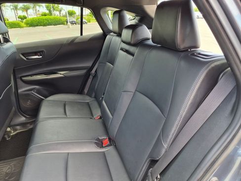 Certified 2022 Toyota Venza XLE AWD/4WD image 17