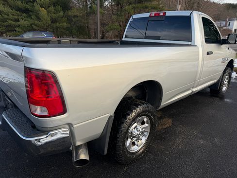 Used 2014 RAM 2500 Tradesman w/ Chrome Appearance Group image 16