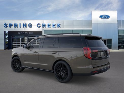 New 2026 Ford Expedition Platinum image 4