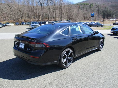 Certified 2023 Honda Accord Sport image 5