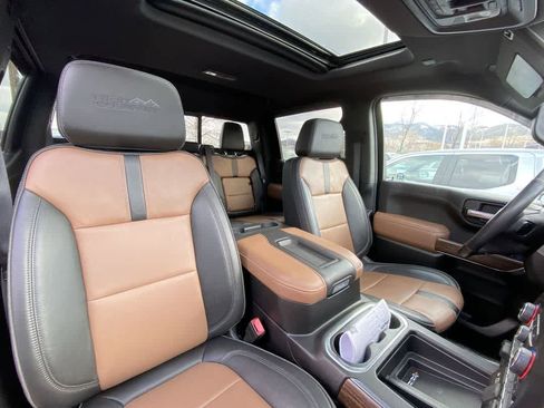 Used 2019 Chevrolet Silverado 1500 High Country image 28