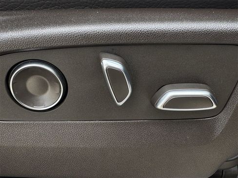 Used 2024 GMC Sierra 2500 Denali w/ Denali Reserve Package image 29