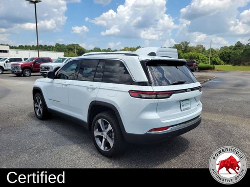 Used 2024 Jeep Grand Cherokee Limited RWD image 3
