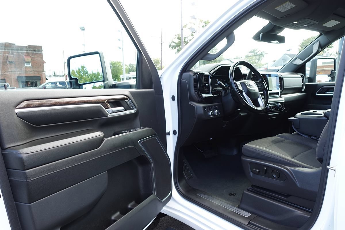 Used 2024 GMC Sierra 3500 SLE AWD/4WD image 14