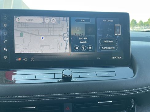 Used 2024 Nissan Rogue Platinum w/ Platinum Premium Package image 16