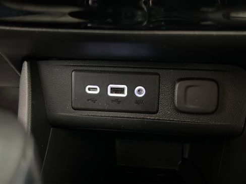 Used 2021 Buick Encore GX Preferred w/ Sport Touring Package image 33