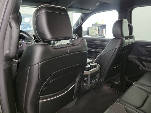 Used 2025 RAM 1500 Limited AWD/4WD image 14