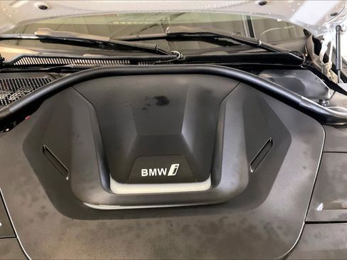New 2025 BMW i4 eDrive40 w/ Driving Assistance Package image 28