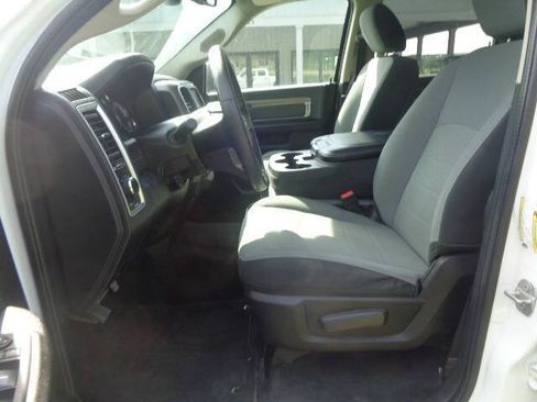 Used 2022 RAM 1500 Classic SLT w/ Electronics Group AWD/4WD image 10