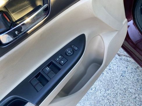 Used 2013 Honda Accord LX image 17
