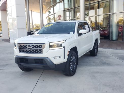 Used 2024 Nissan Frontier SL w/ Technology Package image 7