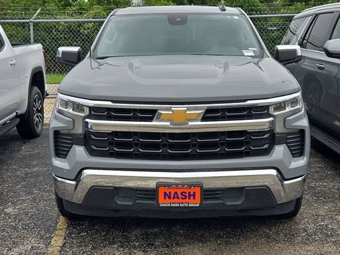 Used 2024 Chevrolet Silverado 1500 LT RWD image 5