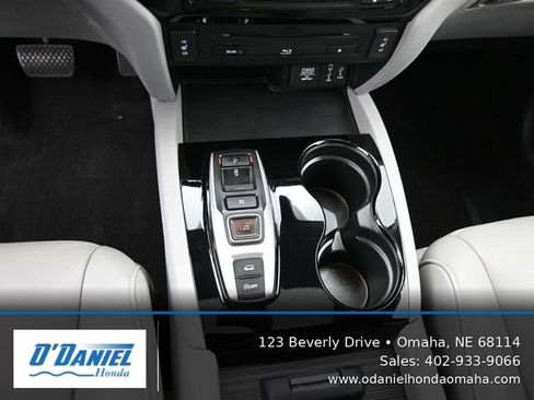 Used 2017 Honda Pilot Touring image 33