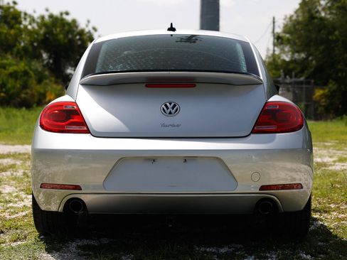 Used 2013 Volkswagen Beetle 2.0T FWD image 7