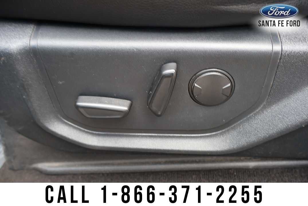 Used 2019 Ford F150 Lariat RWD image 16