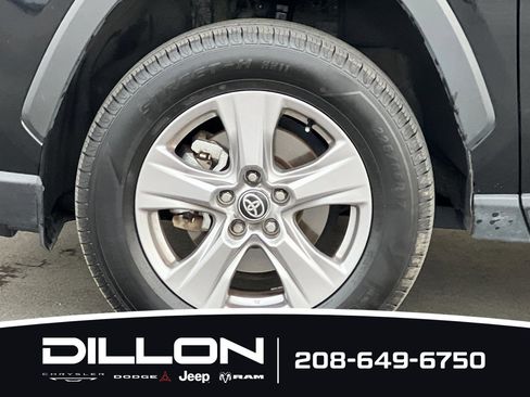 Used 2025 Toyota RAV4 XLE AWD/4WD image 26