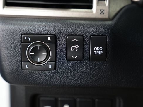 Used 2018 Lexus GX 460 Premium w/ Premium Package AWD/4WD image 52
