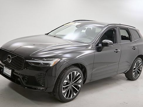 New 2026 Volvo XC60 B5 Ultra w/ Protection Package Premier image 6