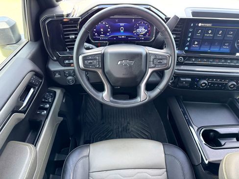 Used 2025 Chevrolet Silverado 2500 ZR2 w/ ZR2 Bison Edition image 27