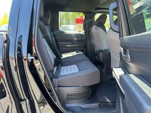 New 2025 Toyota Tacoma TRD Sport image 18