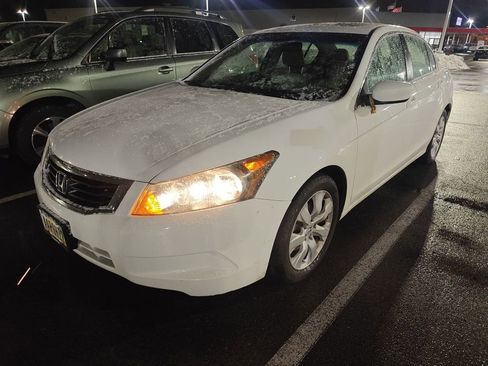 Used 2010 Honda Accord EX-L image 6