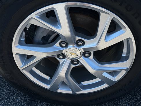 Certified 2021 Chevrolet Equinox LT AWD/4WD image 9