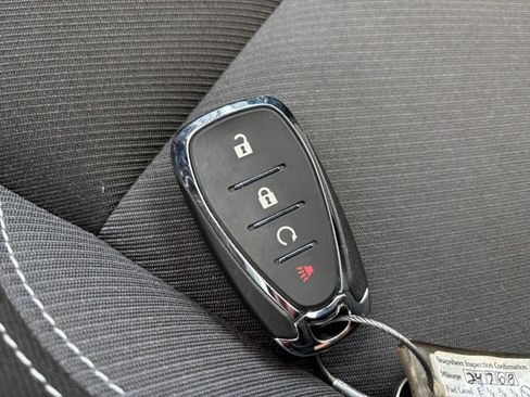 Used 2025 Chevrolet Blazer LT FWD image 27