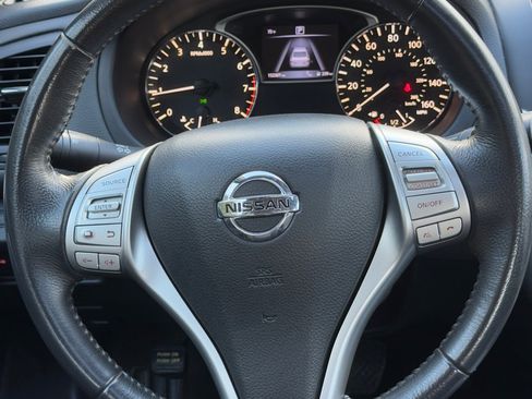 Used 2016 Nissan Altima 2.5 SV w/ Convenience Package image 42