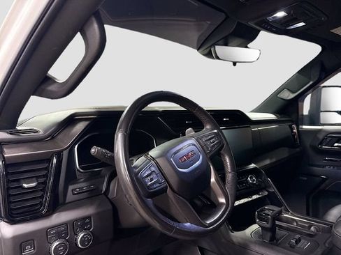 Used 2022 GMC Sierra 1500 AT4 w/ AT4 Premium Package AWD/4WD image 10