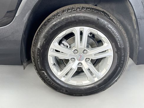 Used 2024 GMC Terrain SLE FWD image 37