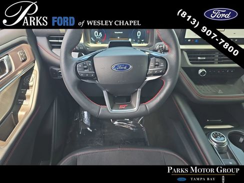 Used 2025 Ford Explorer ST AWD/4WD image 12