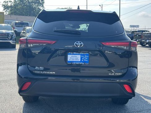Used 2022 Toyota Highlander XLE image 27