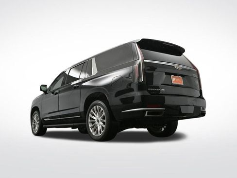 Used 2023 Cadillac Escalade ESV Premium Luxury image 45